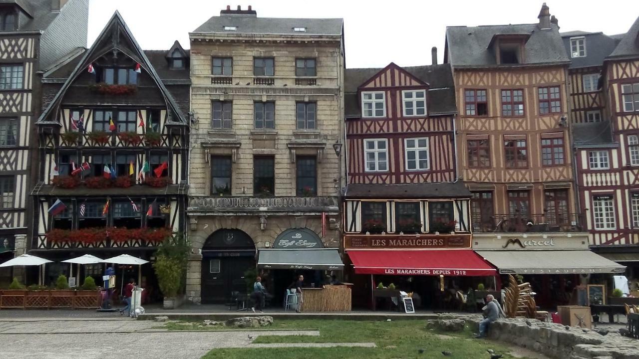 Between Historic Center And Quay, Ideal For Family รูออง ภายนอก รูปภาพ